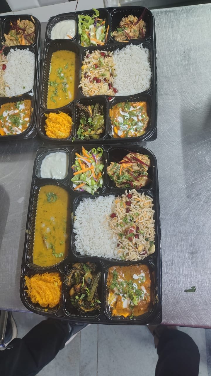 Desi Meals Hub bulk packed office meals in Bengaluru